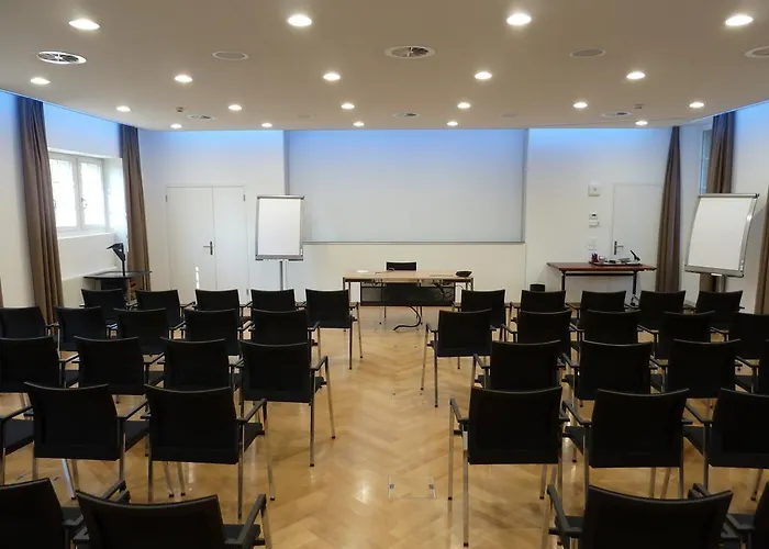 Seminarhotel Hotel 3*